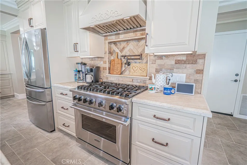 20019 Nutcracker Court, Canyon Country, California 91351 home-pic-15